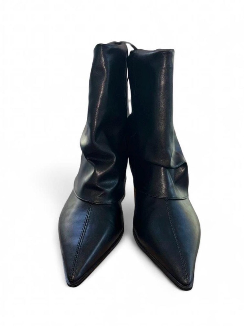 Time and Tru Black Fold Over Kitten Heel Ankle Booties Pointed Toe Size 8 - Picture 3 of 8